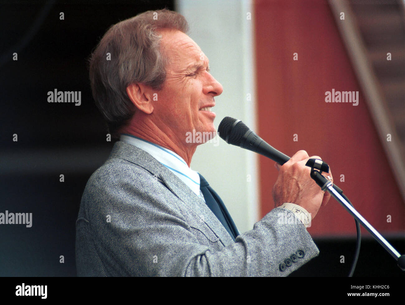 Pays interprète Mel Tillis est décédé le dimanche 19 novembre 2017, à l'âge de 85 ans. Tillis est montré ici à l'assemblée de la scène country music festival Jamboree, dans les collines, en 1989, à Saint Clairsville, Ohio, USA. Banque D'Images