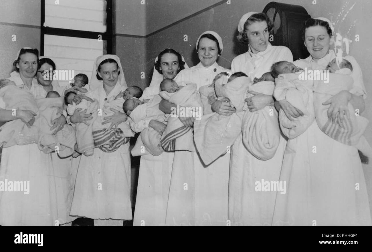 291624 Bébés nés au Royal Women's Hospital le 29 février 1940 Banque D'Images
