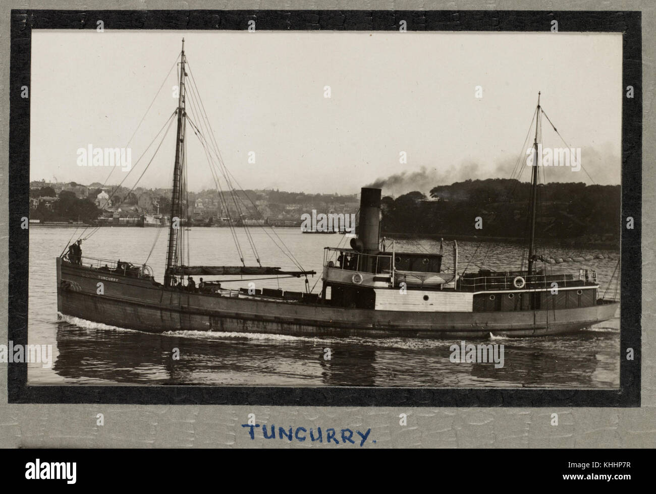 Le Tuncurry était un navire remarquable, probablement utilisé pour le transport maritime, avec une importance historique dans les routes maritimes et les activités navales. Le navire a joué un rôle dans l'histoire maritime. Banque D'Images