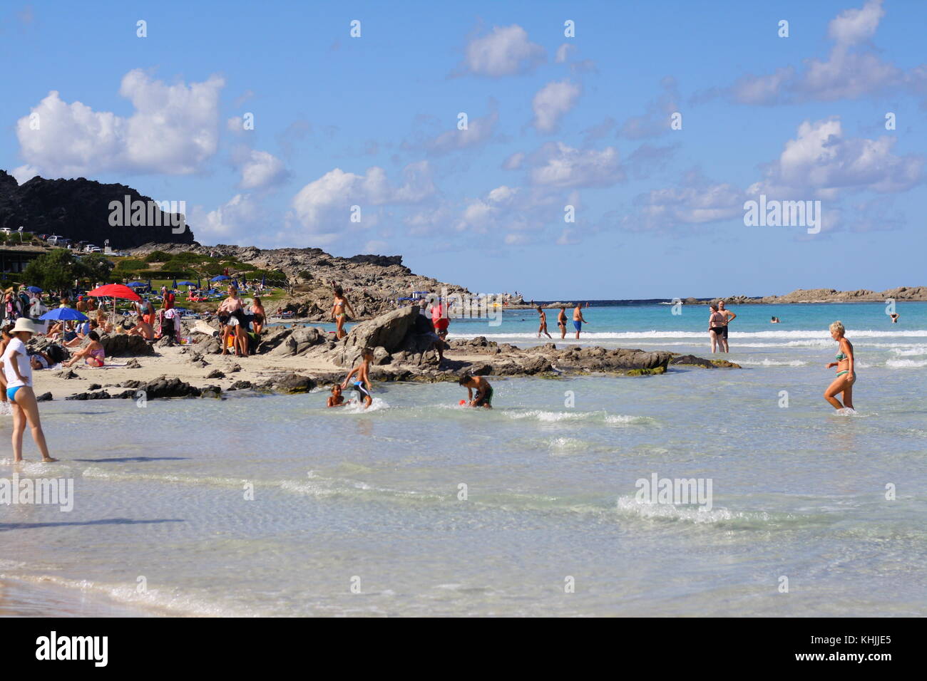 Vue sur la mer à la plage de la pelosa, sur une maison de sardes. Banque D'Images