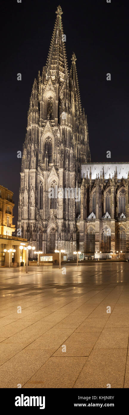 Cathédrale de Cologne par nuit, cologne, Rhénanie du Nord-Westphalie, Allemagne, Europe Banque D'Images