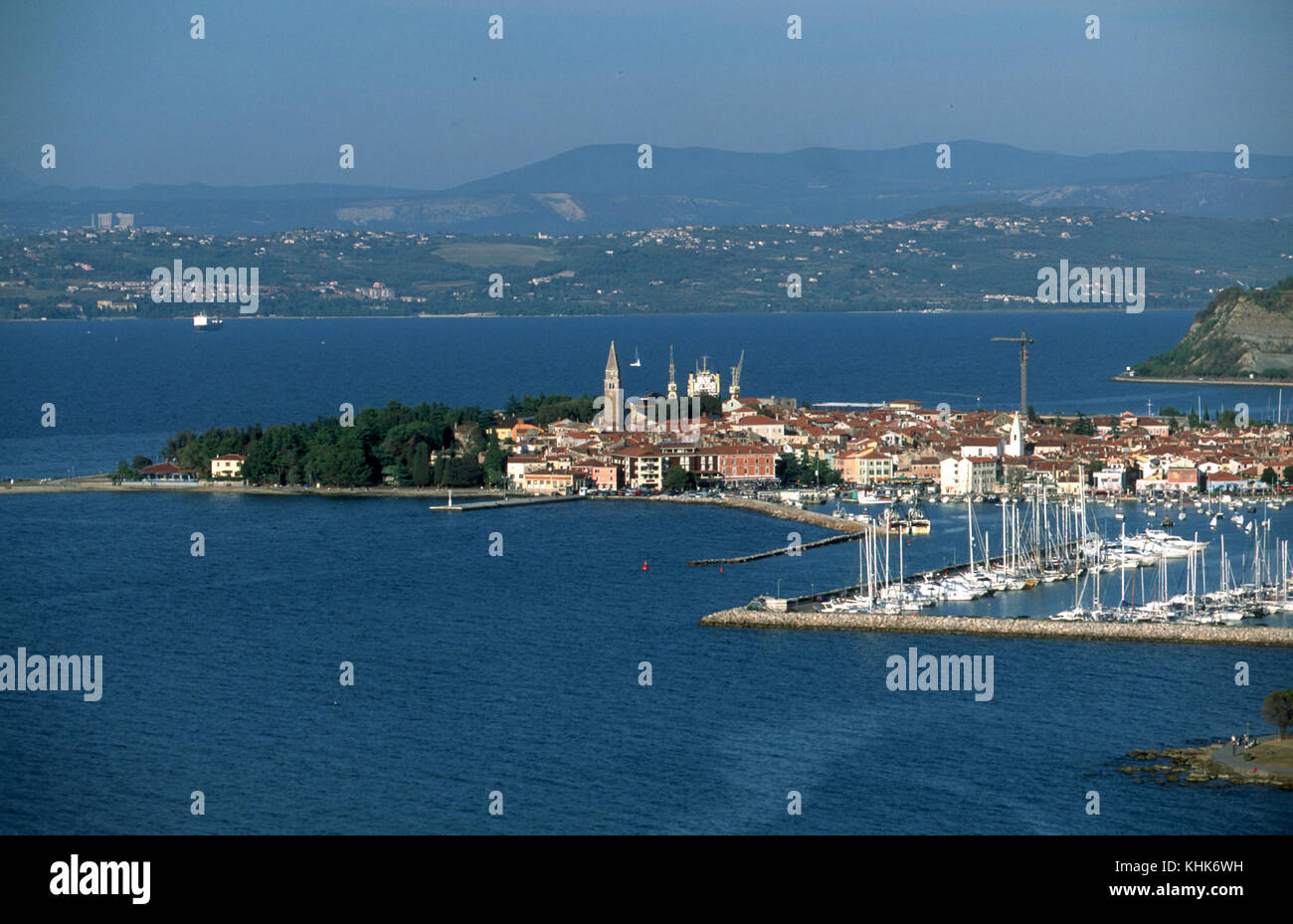 Slowenien, Izola, Ortansicht mit Hafen Banque D'Images