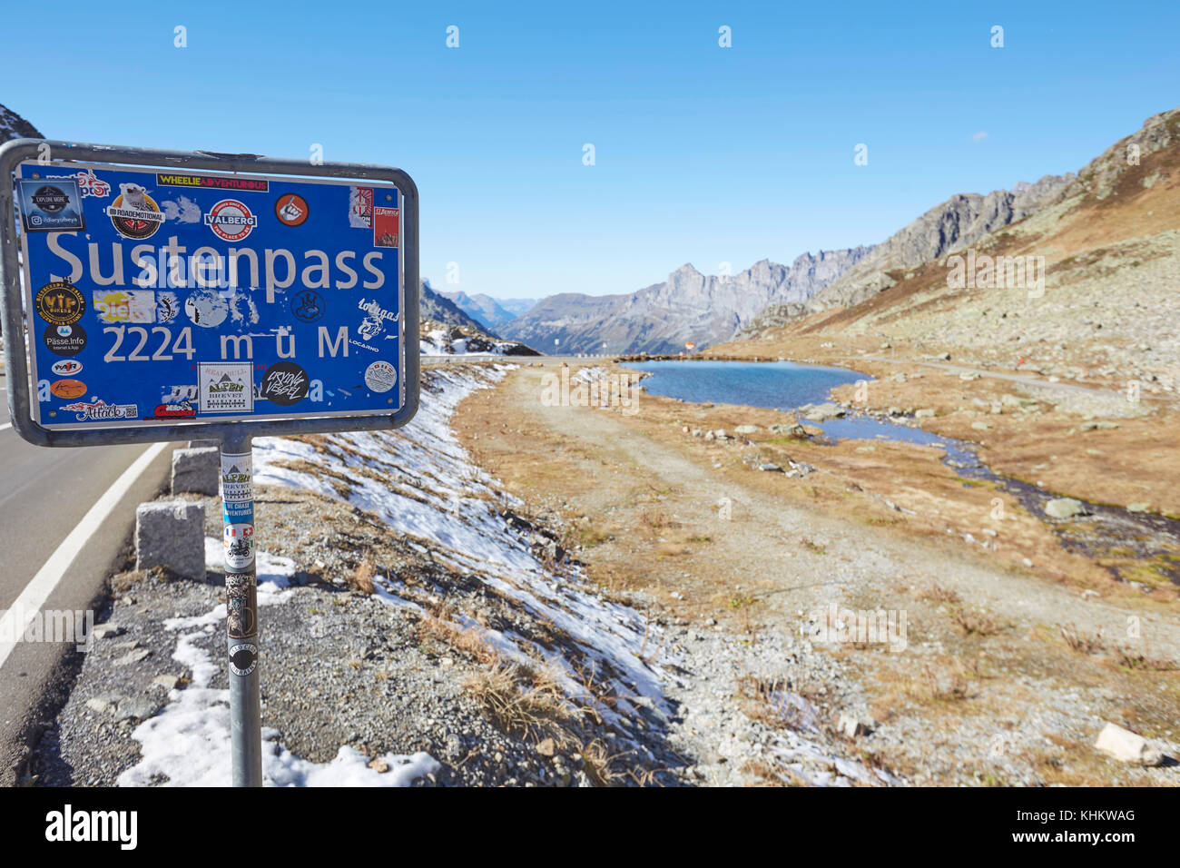 Enseigne sur le Sustenpass, 2224m, Susten Pass, Swiss Alps, Suisse. Banque D'Images