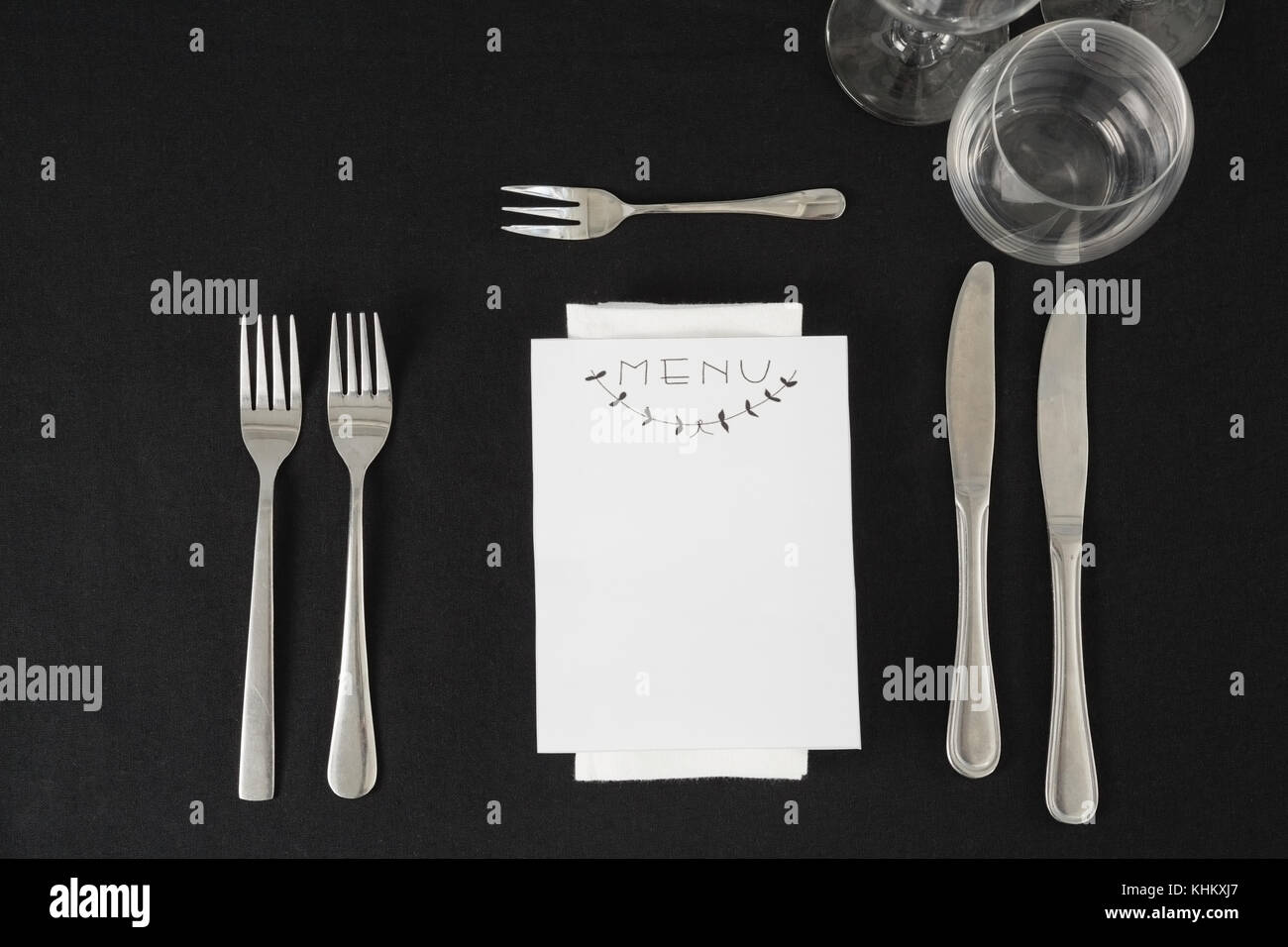 Thème noir avec réglage de la table Carte menu Banque D'Images