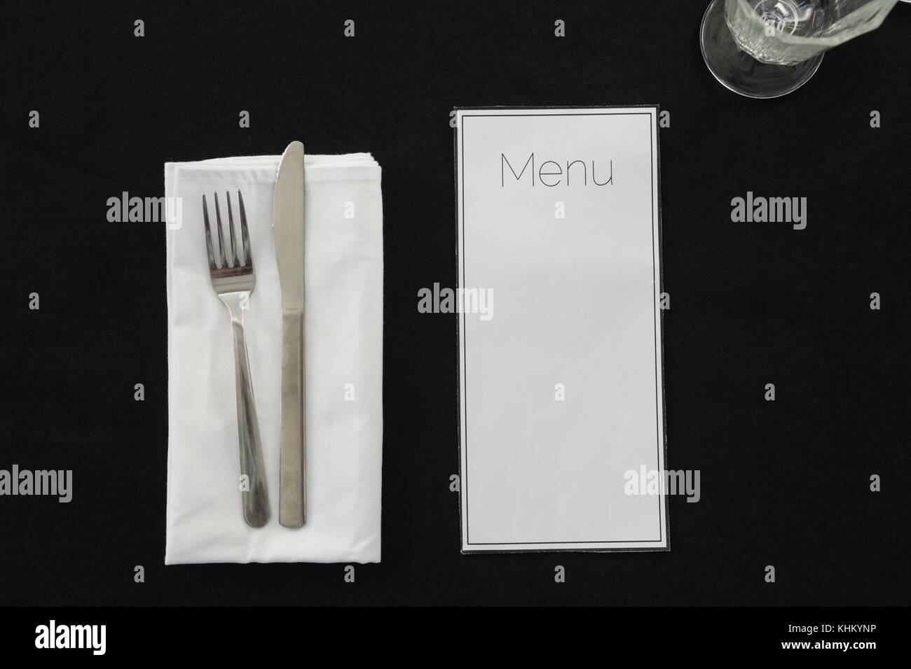 Thème noir avec réglage de la table Carte menu Banque D'Images