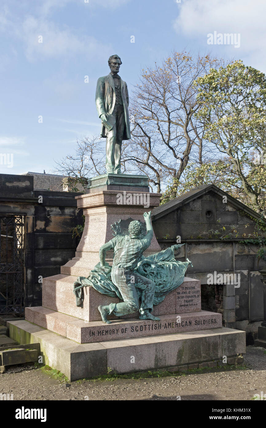 Monument aux soldats accédez avec statue d'Abraham Lincoln, ancien cimetière Calton, Édimbourg, Écosse, Grande-Bretagne Banque D'Images