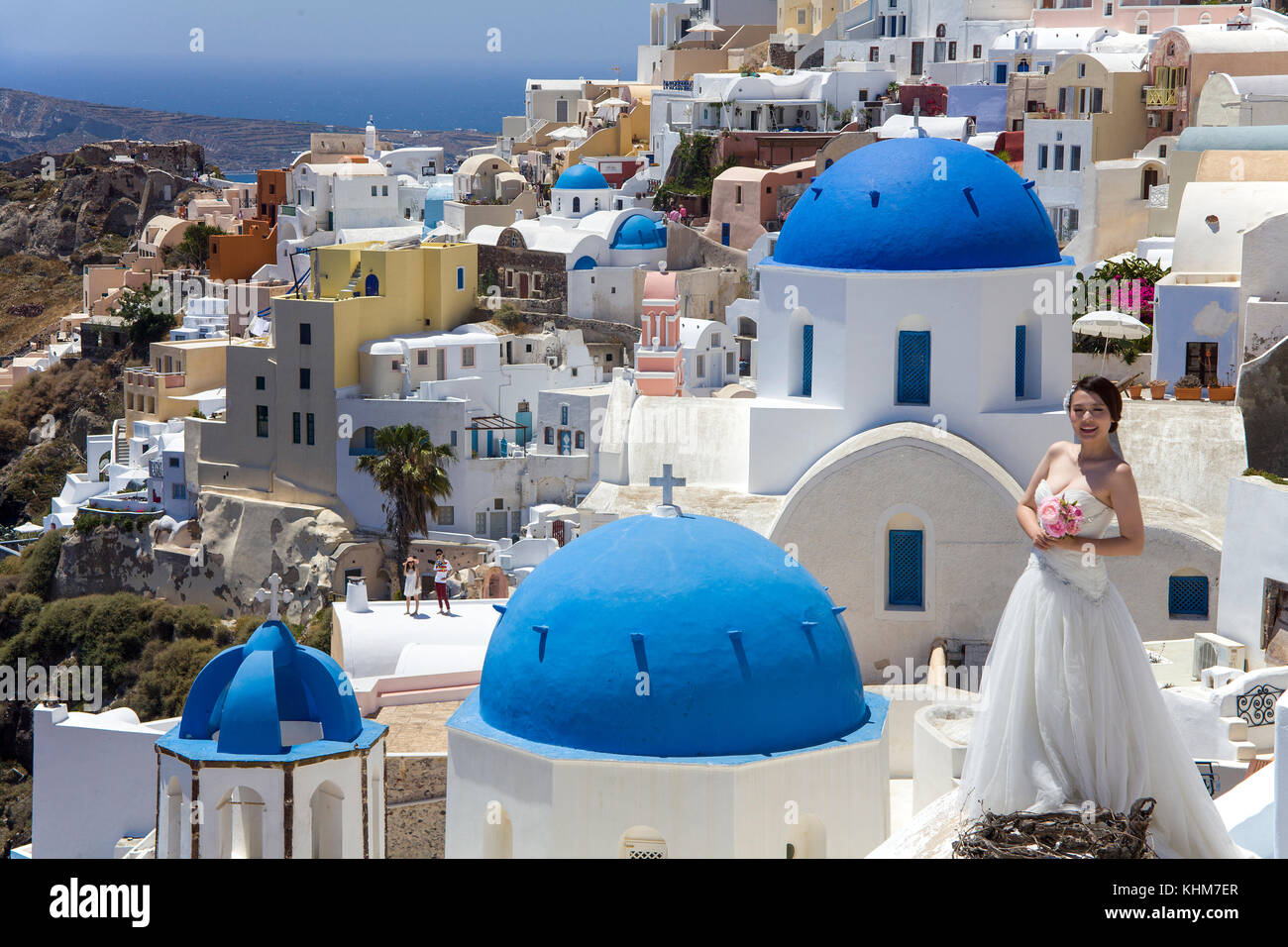 Suite nuptiale à l'église orthodoxe, célèbre photo à l'île de Santorin, oia village, Cyclades, Mer Égée, Grèce Banque D'Images