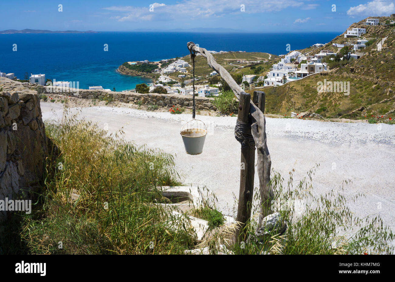 Tirer bien au-dessus de Agios Stefanos, l'île de Mykonos, Cyclades, Mer Égée, Grèce Banque D'Images