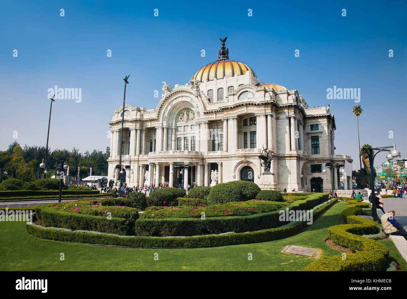 Cathédrale Métropolitaine et le palais présidentiel au zocalo, centre de la ville de Mexico, Mexique. Banque D'Images