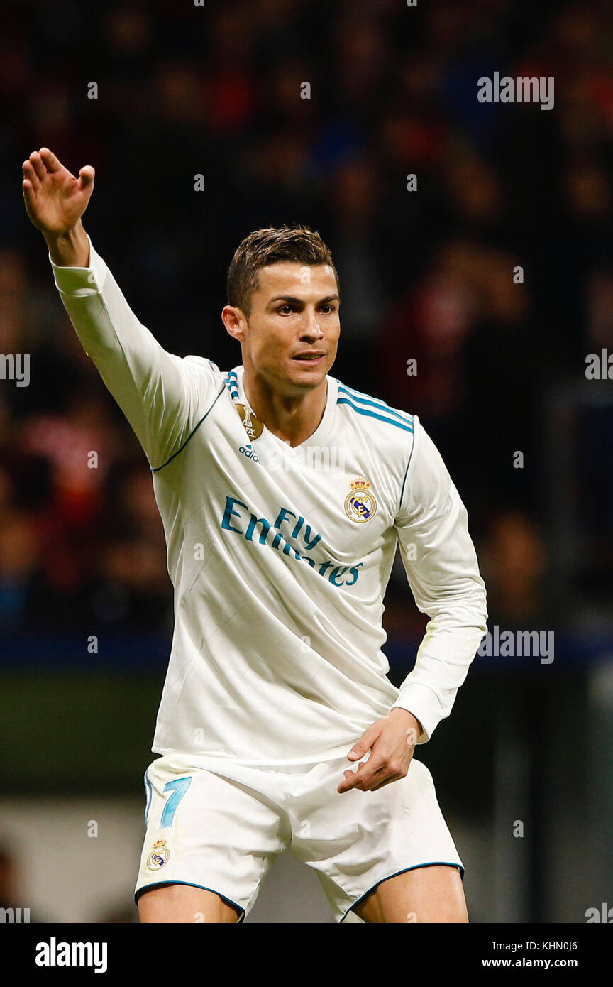 Cristiano Ronaldo dos Santos (7) joueur du Real Madrid. La Liga entre l'Atlético de Madrid vs Real Madrid au stade de Wanda Metropolitano de Madrid, Espagne, le 18 novembre 2017 . Más Información Gtres Crédit : Comuniación sur ligne, S.L./Alamy Live News Banque D'Images