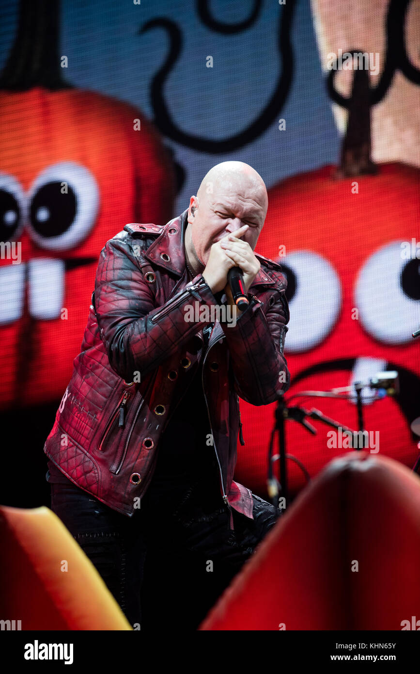 Assago, Italie. 18 novembre 2017. Michael Kiske se produit avec Helloween au Mediolanum Forum lors de la tournée Pumpkins United à Assago, en Italie. , . Crédit : Alberto Gandolfo/Alamy Live News Banque D'Images