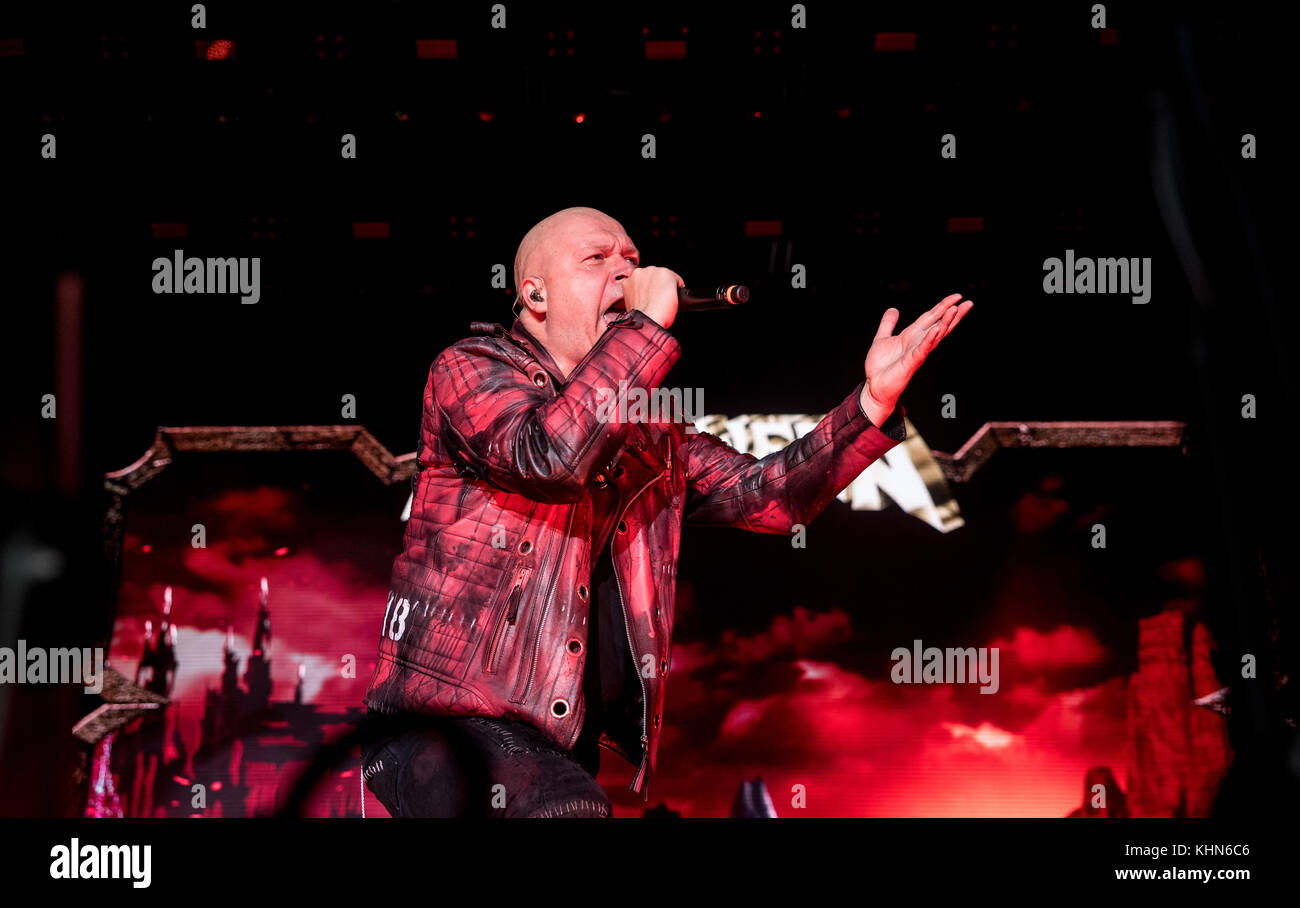 Assago, Italie. 18 novembre 2017. Michael Kiske se produit avec Helloween au Mediolanum Forum lors de la tournée Pumpkins United à Assago, en Italie. , . Crédit : Alberto Gandolfo/Alamy Live News Banque D'Images