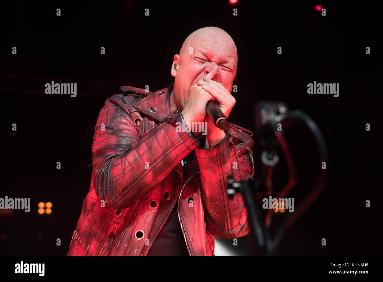 Strasbourg, France. 18 nov, 2017. Michael Kiske effectue avec Helloween à mediolanum forum au cours de la tournée dans des citrouilles, assago italie. , . Crédit : Alberto gandolfo/Alamy live news Banque D'Images