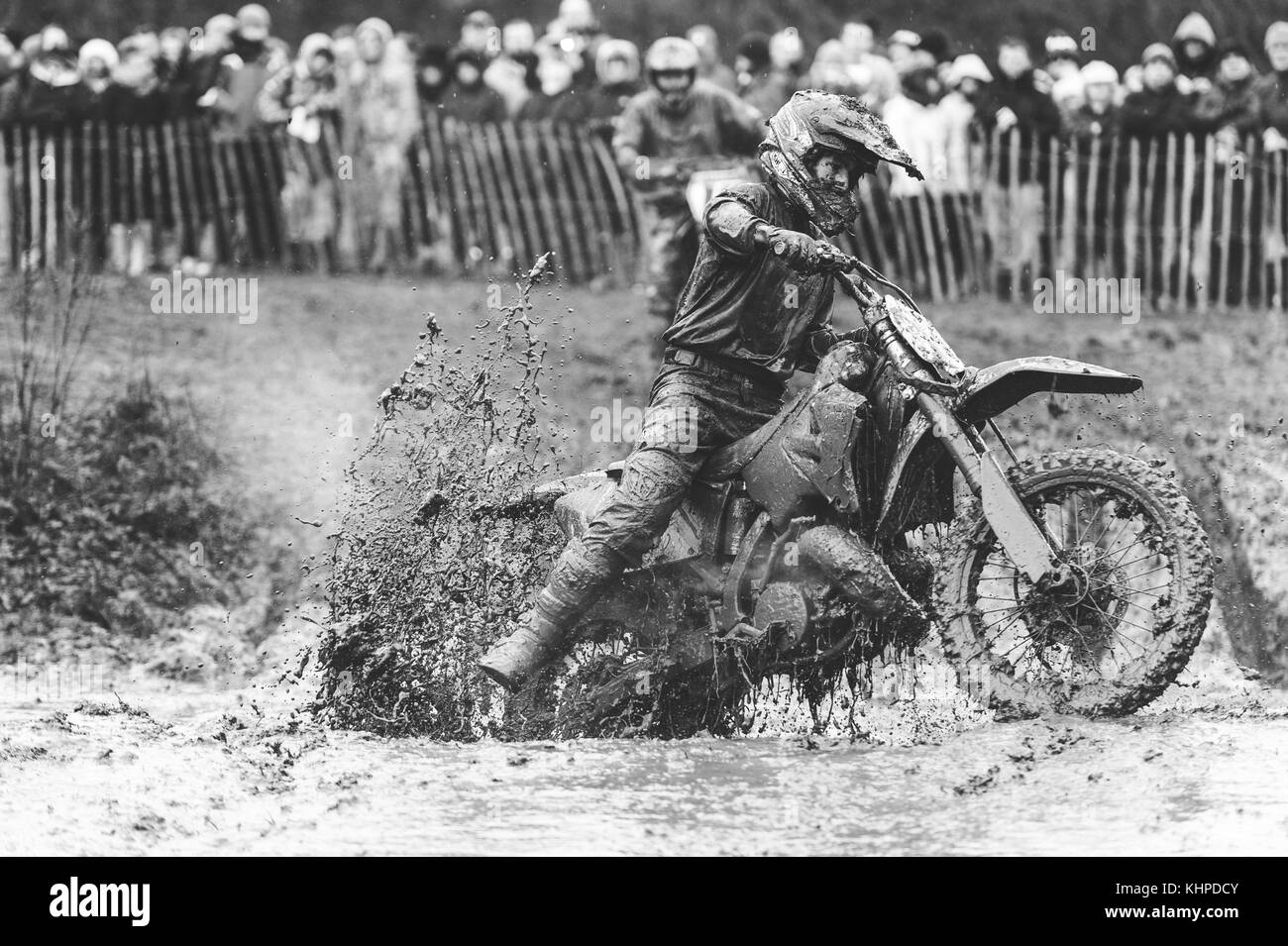 Sauvage et laineux, charité scramble motocross le lendemain. 50 ans de cette activité de bienfaisance qui est une tradition pour de nombreuses familles après Noël. Banque D'Images
