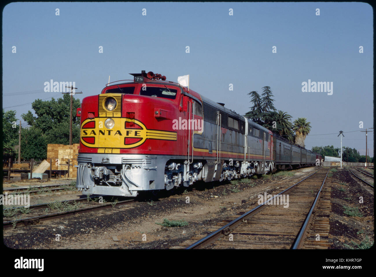 Santa Fe train locomotive diesel, Cutler, Californie, USA, 1964 Banque D'Images