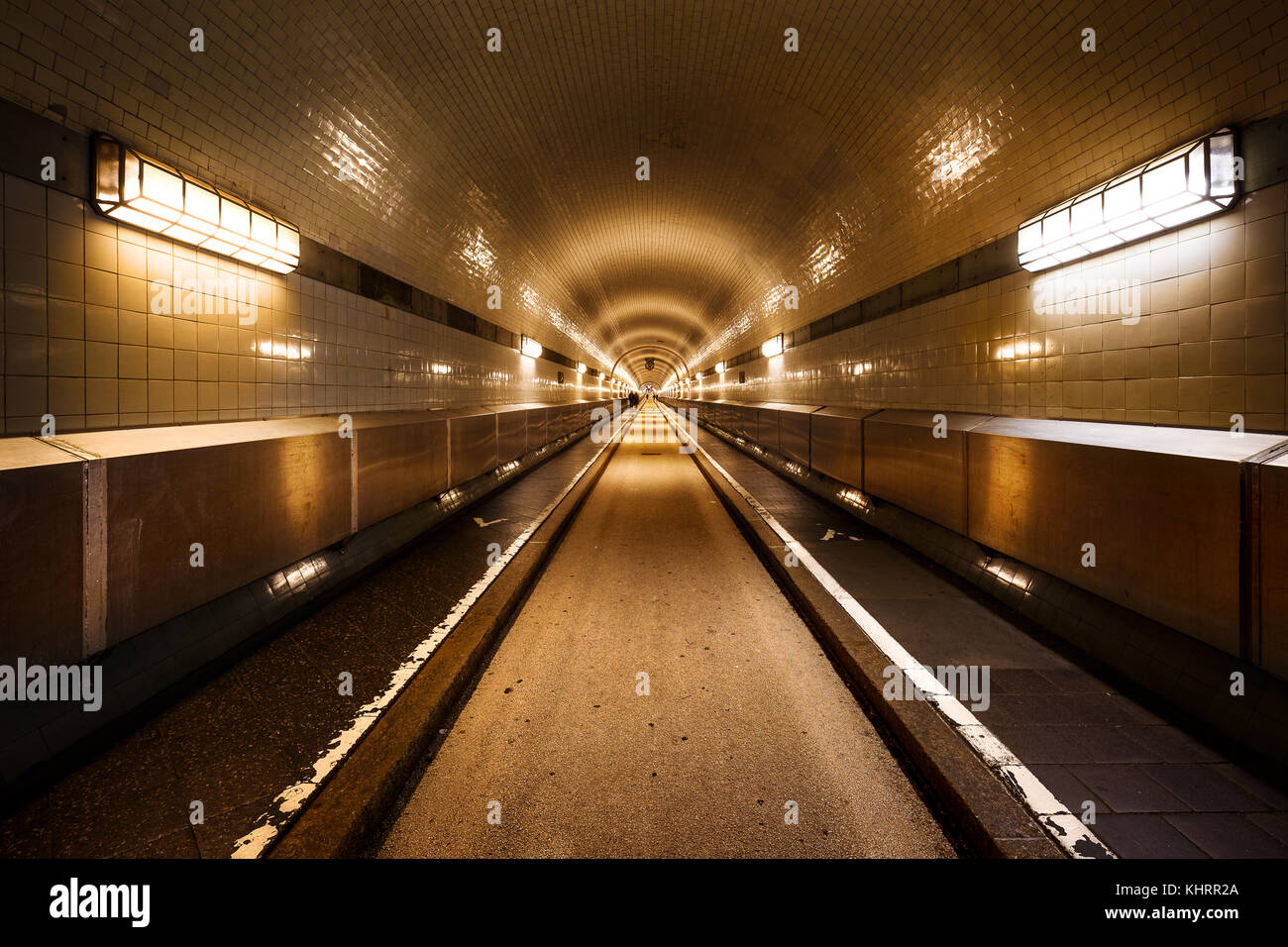 L'ancien tunnel de l'Elbe à Hambourg, district steinwerder ouvert 1911 Banque D'Images