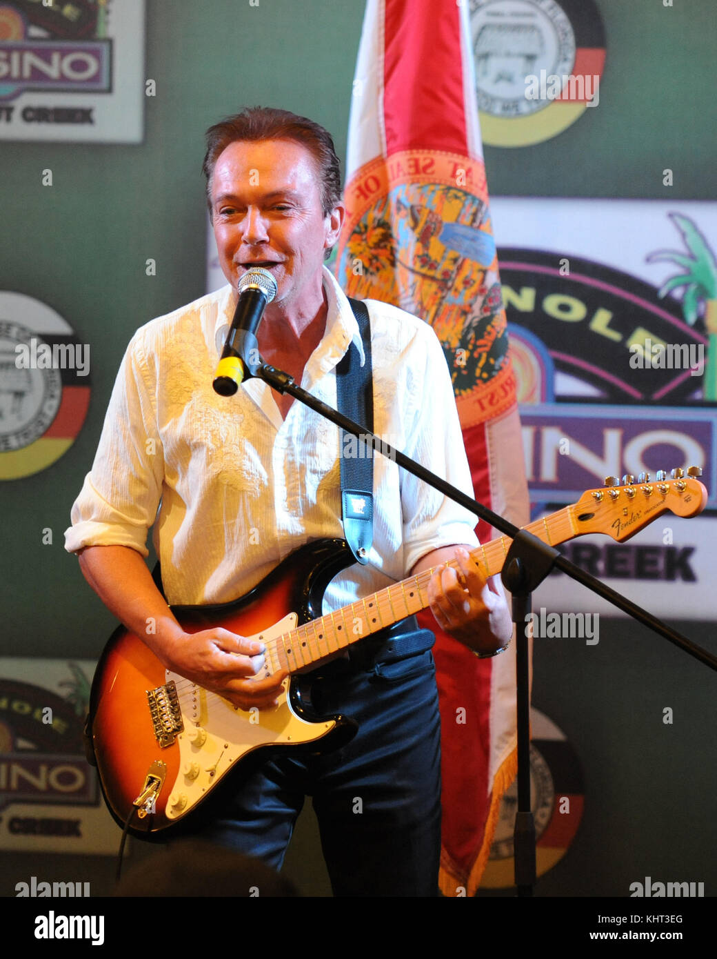 Coconut Creek, en Floride - 13 août : Le chanteur David Cassidy joue au cours de la première main de Blackjack réel au casino 24/7 seminole Coconut Creek le 13 août 2010 à Coconut Creek, en Floride Banque D'Images