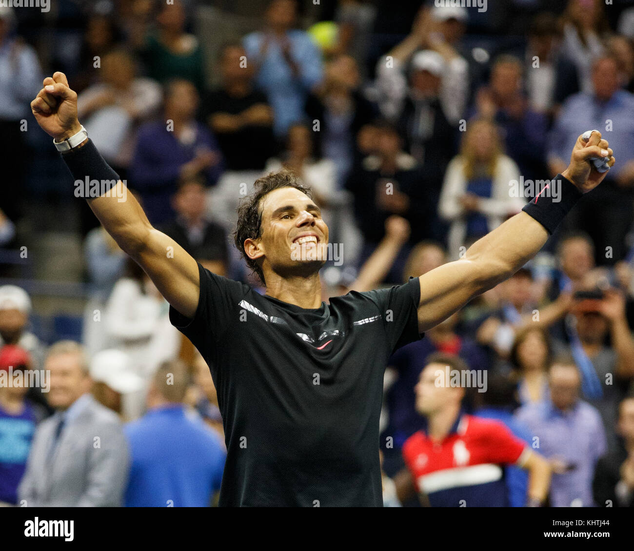 Le joueur de tennis espagnol RAFAEL NADAL (ESP) célèbre le championnat de tennis US Open 2017, New York City, État de New York, États-Unis. Banque D'Images