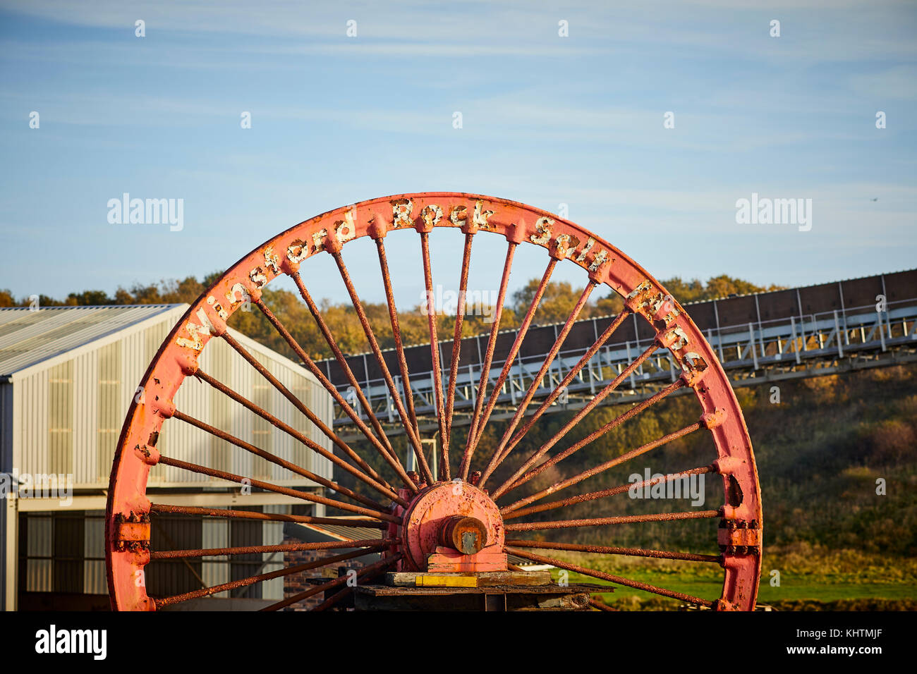 L'automne dans des mines de sel minéraux Compas Winsford mining pour l'épandage de sel sur les routes en hiver Banque D'Images