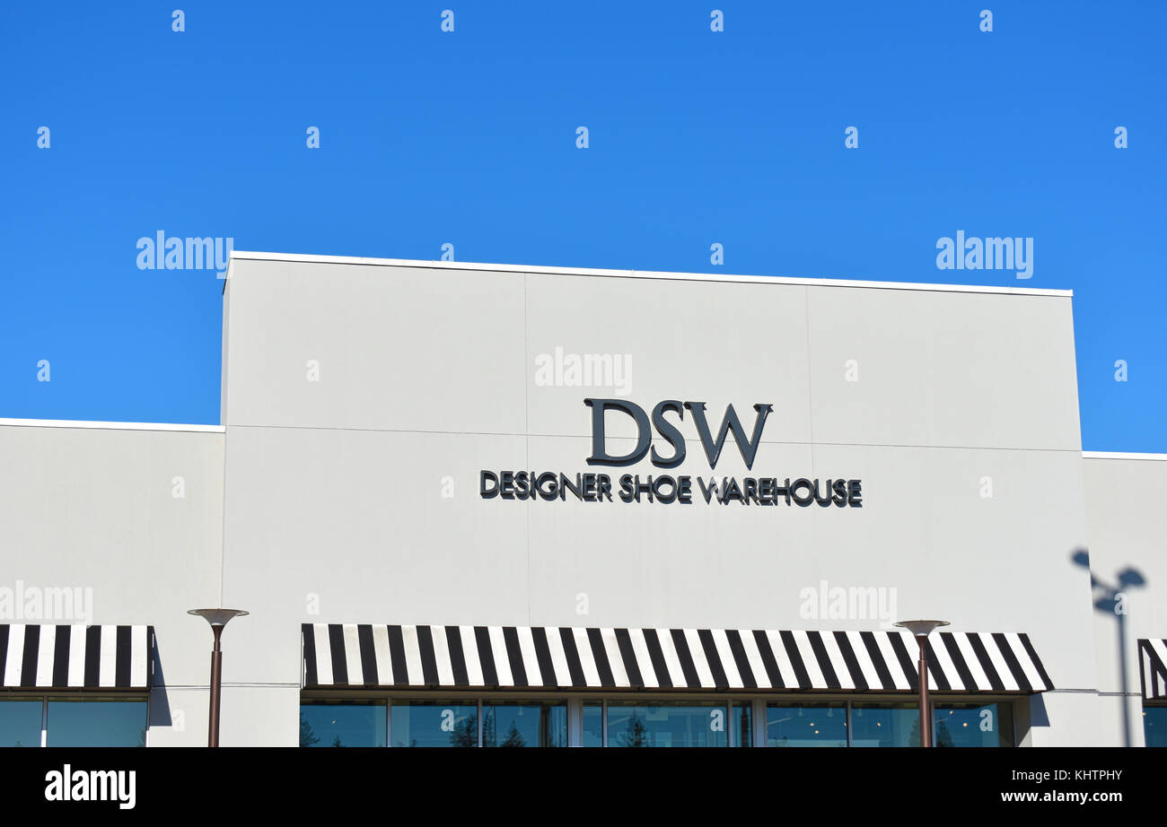 Concepteur de DSW Shoe Warehouse à Bellis Fair Mall à Bellingham, Washington. Banque D'Images