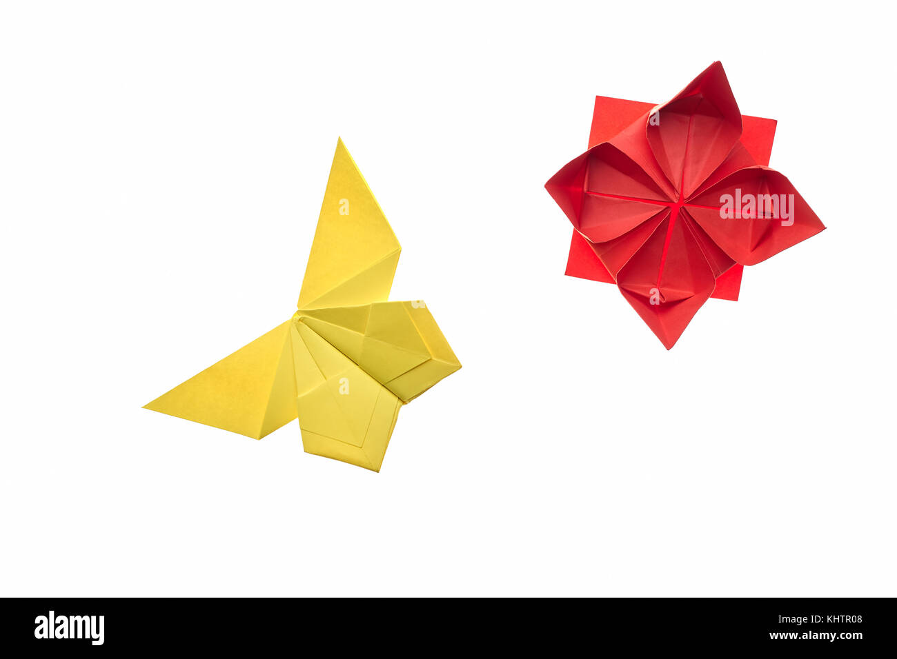 Papillon jaune et fleur rouge Banque D'Images