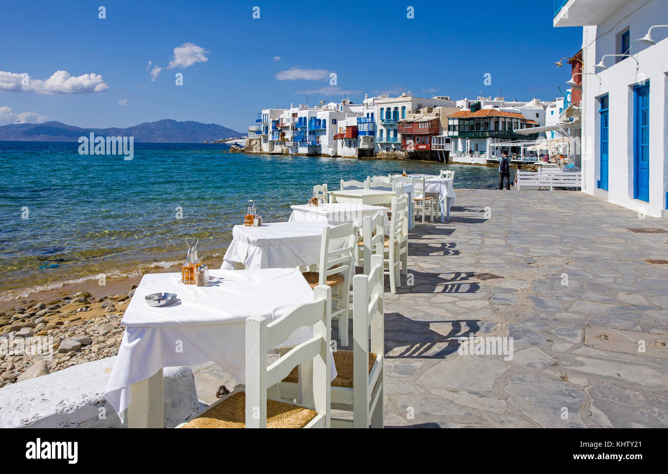 Restaurant au bord de l'eau, la petite Venise, Mykonos-ville, l'île de Mykonos, Cyclades, Mer Égée, Grèce Banque D'Images