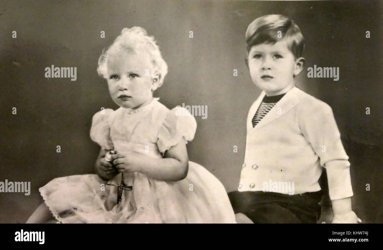 Portrait photographique de la princesse Anne et le Prince Charles. Anne, princesse royale (1950-) la fille de la reine Elizabeth II et le Prince Philip, duc d'Édimbourg. Charles, prince de Galles (1948-) l'héritier de la reine Elizabeth II. En date du 20e siècle Banque D'Images