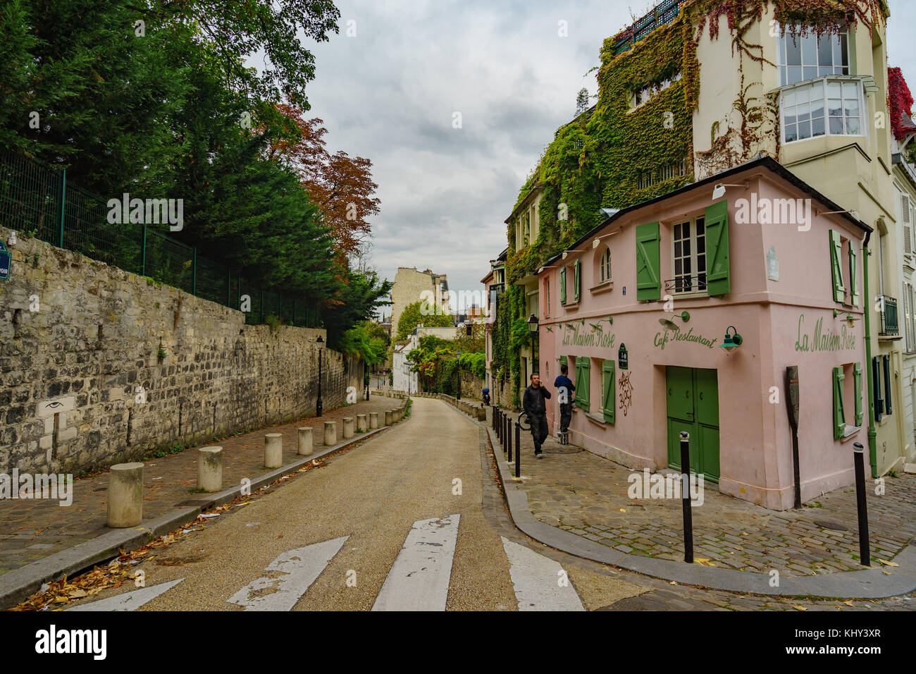 Café Parisien à l'angle Banque D'Images
