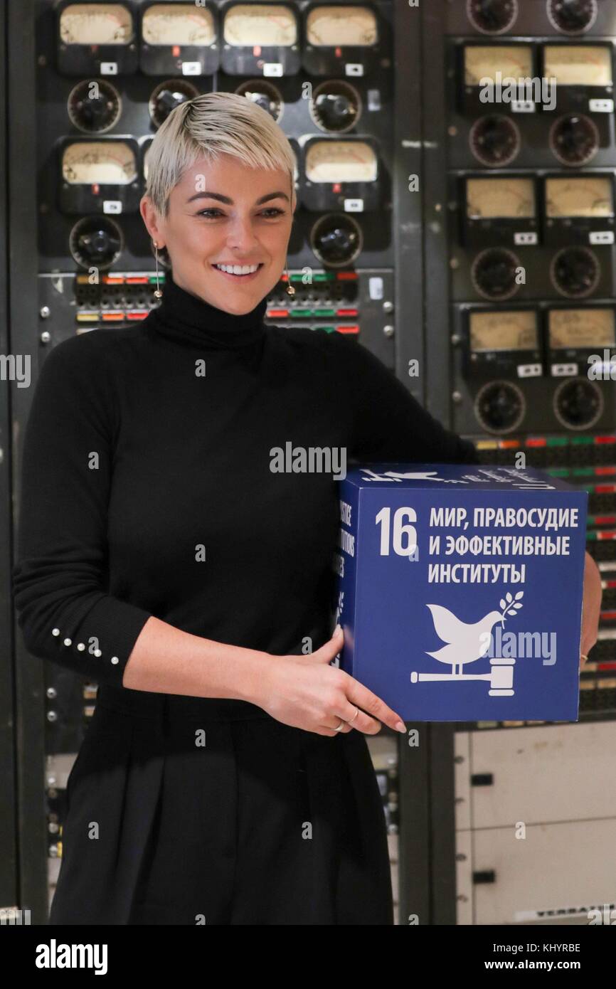 Nations Unies, New York, Etats-Unis, 21 novembre 2017 - Serinda Swan a participé aujourd'hui à une table ronde à l'occasion de la Journée mondiale de la télévision 2017 au siège de l'ONU à New York. Photo : Luiz Rampelotto/EuropaNewswire | utilisation dans le monde entier Banque D'Images