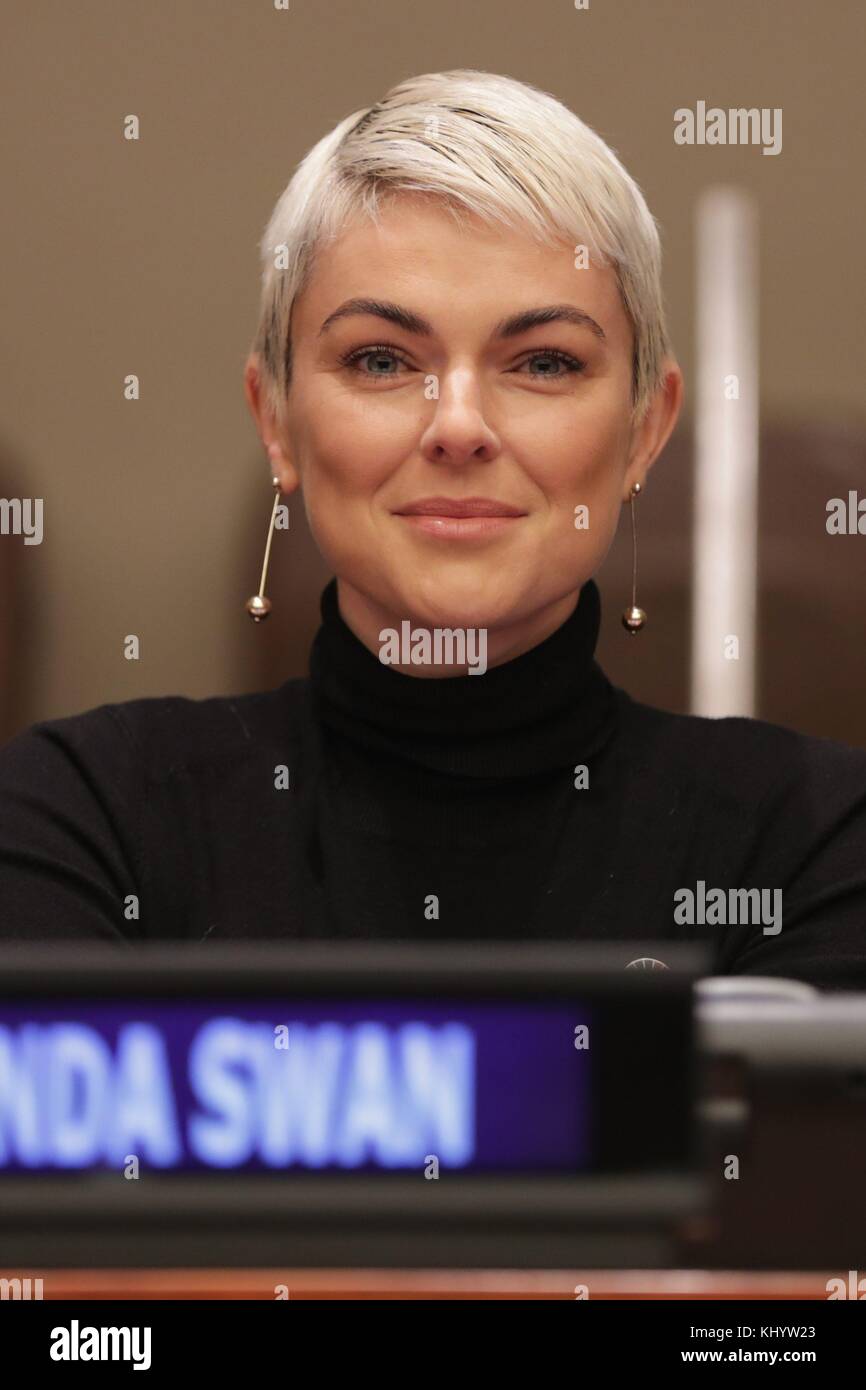 Nations Unies, New York, Etats-Unis, 21 novembre 2017 - Serinda Swan a participé aujourd'hui à une table ronde à l'occasion de la Journée mondiale de la télévision 2017 au siège de l'ONU à New York. Photo : Luiz Rampelotto/EuropaNewswire | utilisation dans le monde entier Banque D'Images