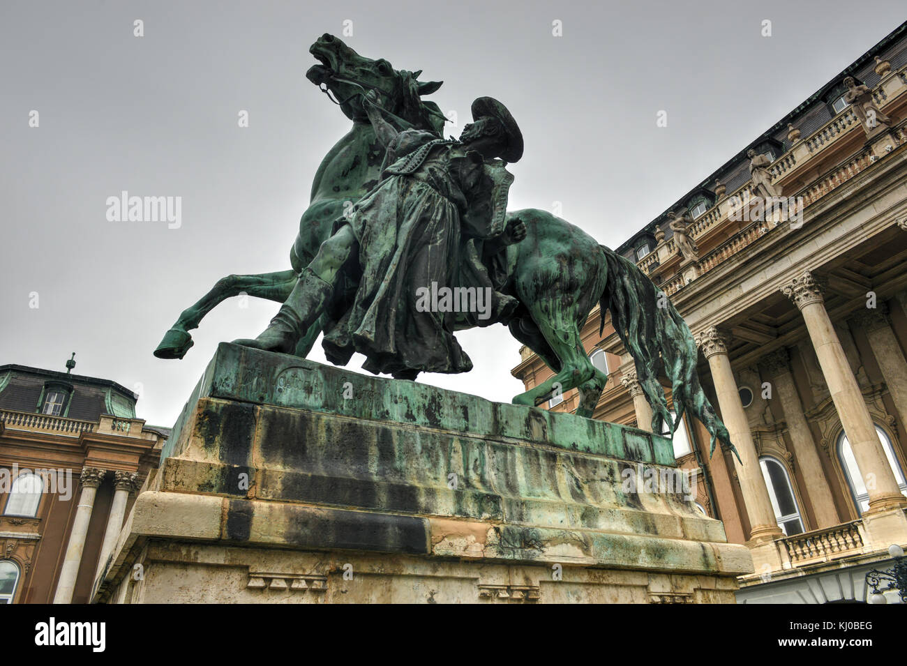 La statue de l'csikos hongrois ( horse wrangler), le château de Buda, à Budapest Banque D'Images