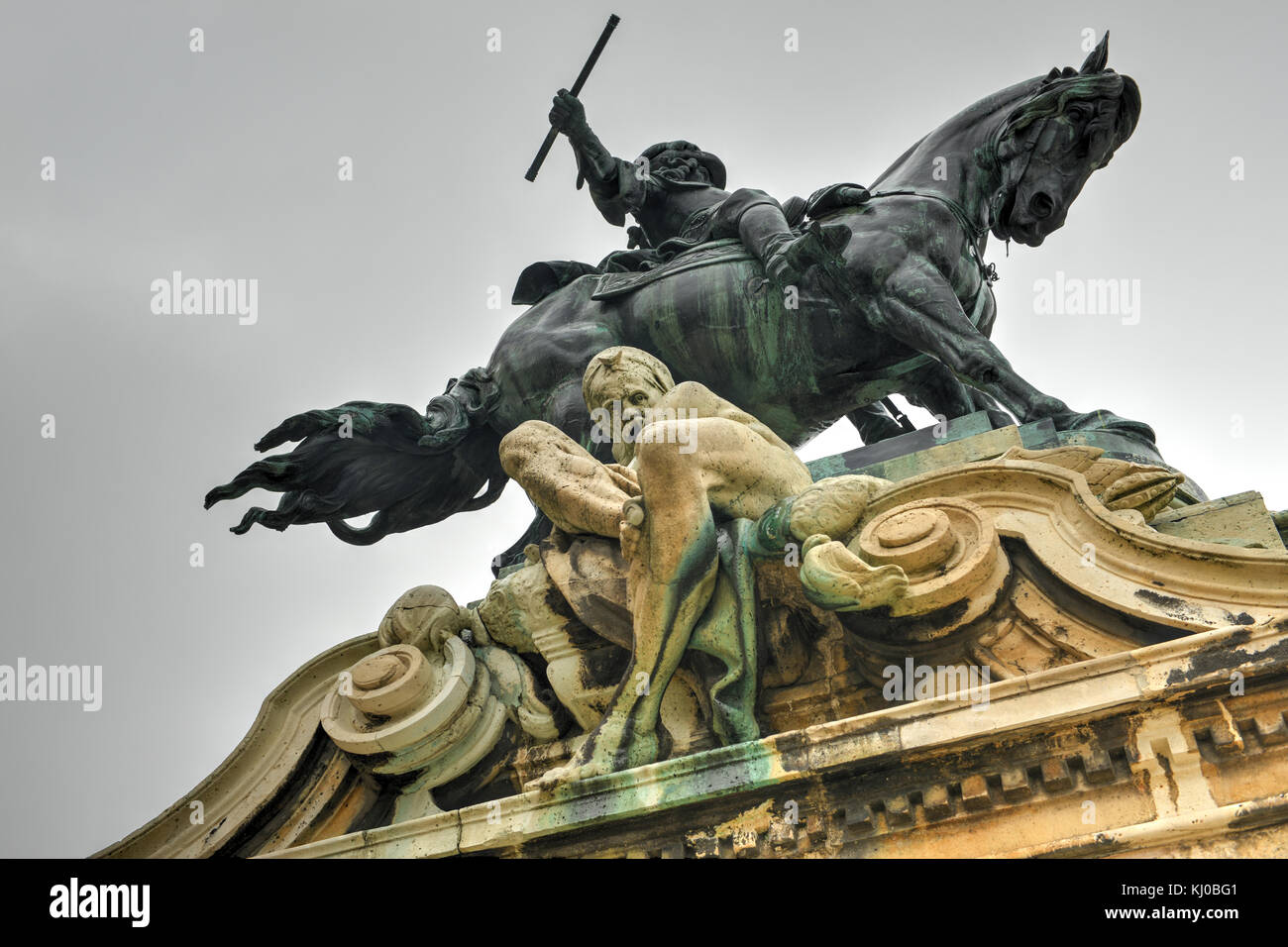 Le château de Buda et la statue du prince Eugène de Savoie au cours d'un turc ottoman défait à Budapest, Hongrie. Banque D'Images