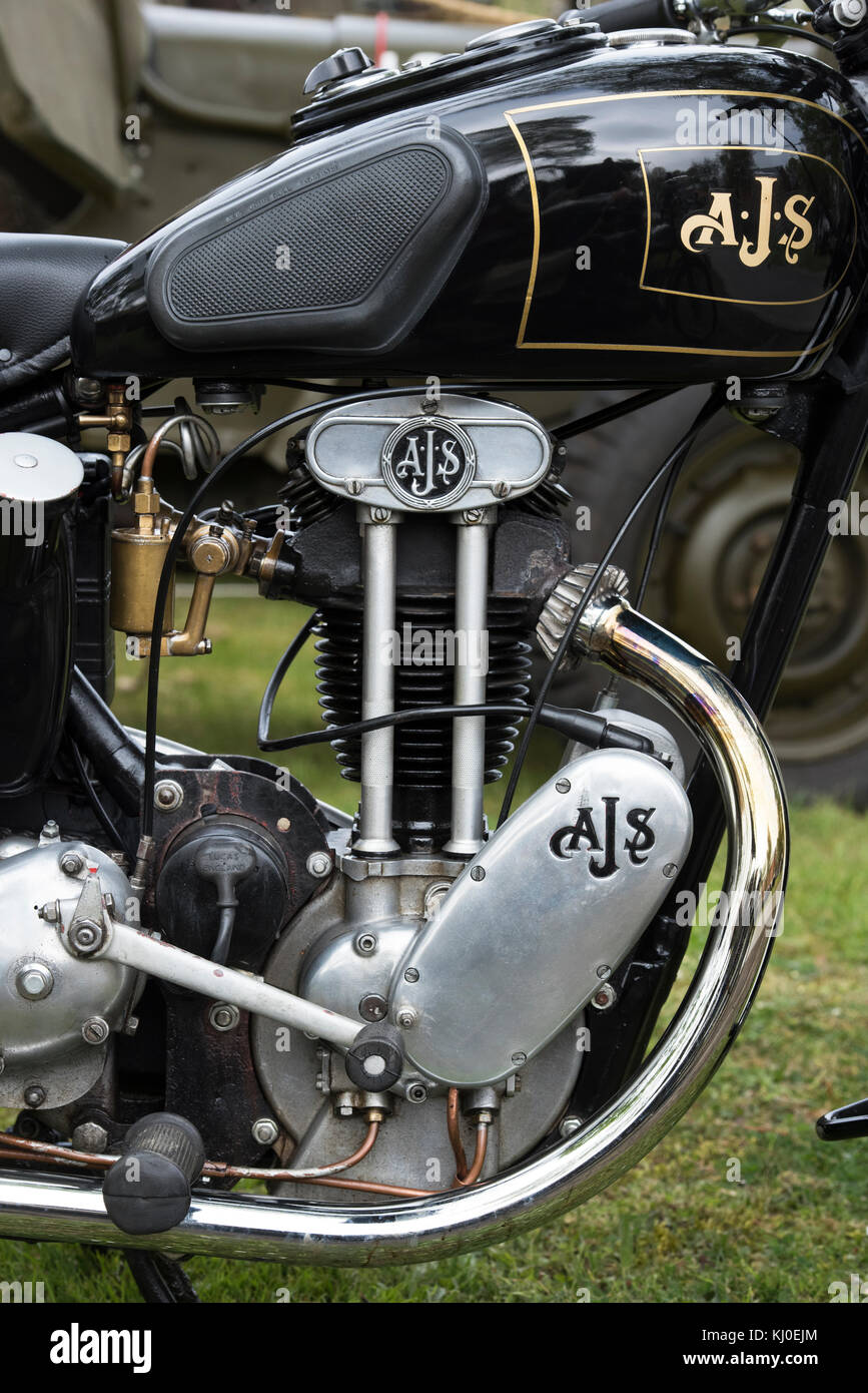 1936 AJS Moto. Moto britannique classique à Bicester Heritage Centre, Oxfordshire, Angleterre Banque D'Images