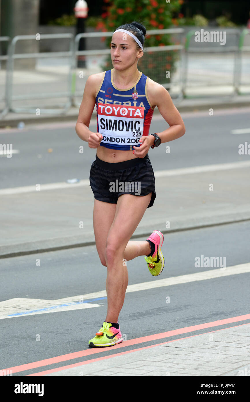 Teodora Simović, Serbie, 2017 Championnat du monde de l'IAAF de marathon, Londres, Royaume-Uni Banque D'Images