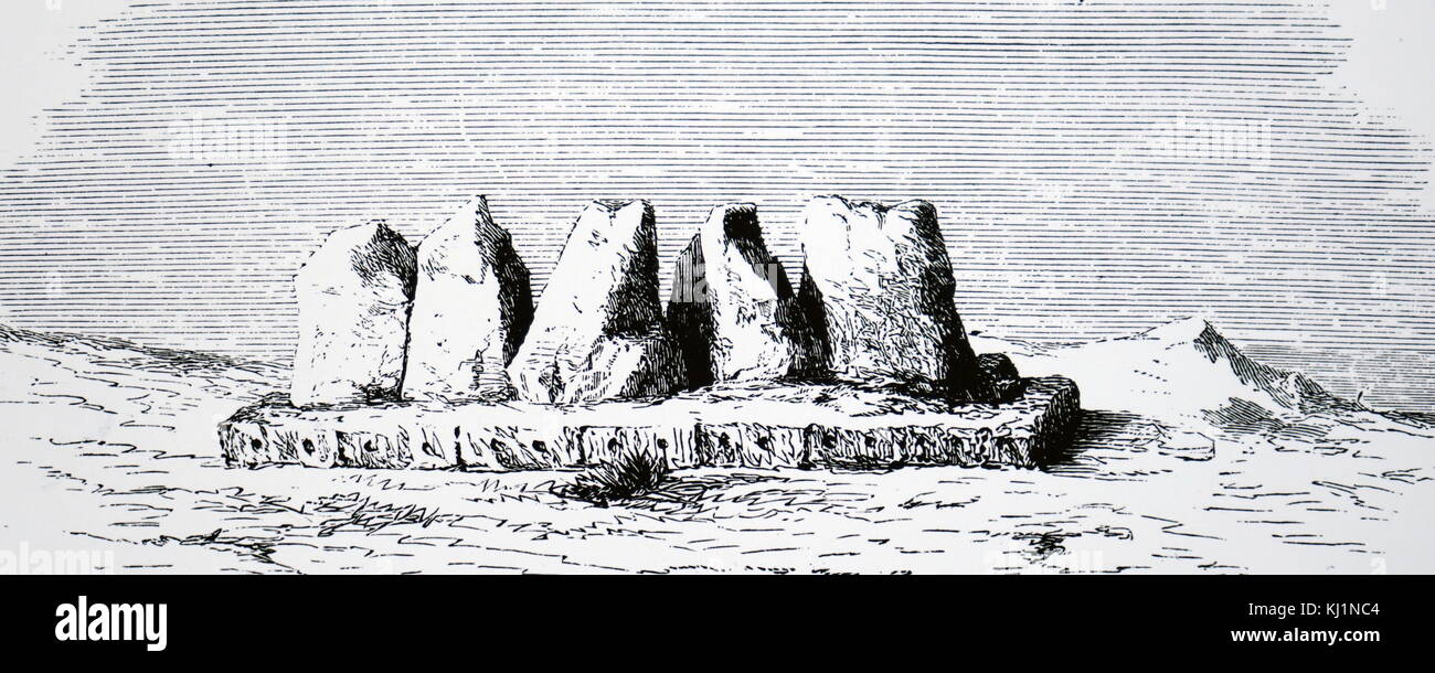 Gravure représentant une plate-forme sur laquelle des statues Moai géant se trouvait autrefois sur l'île de Pâques. Moai, sont les figures humaines monolithique sculptée par la population de Rapa Nui sur l'île de Pâques. En date du 19e siècle Banque D'Images