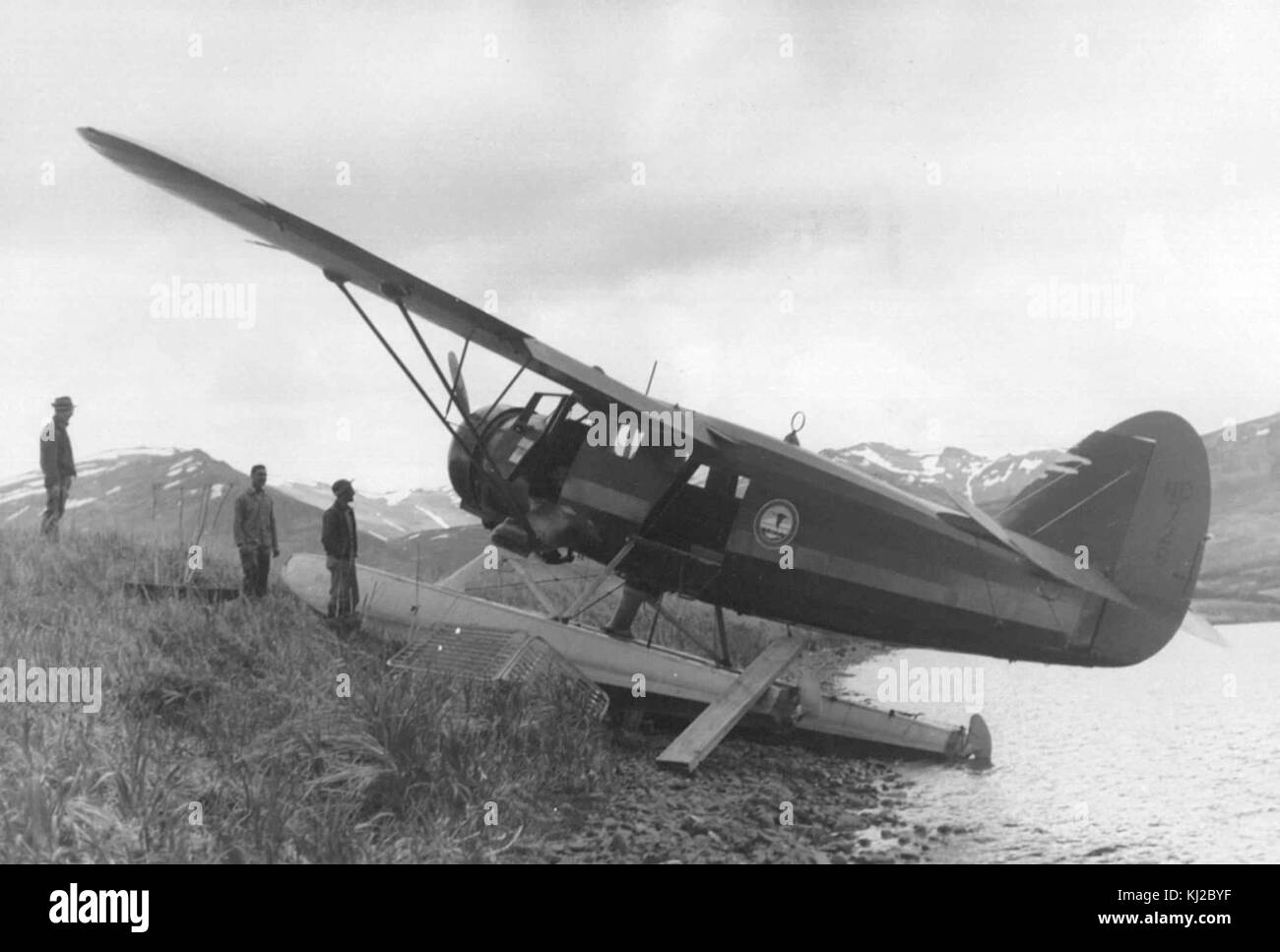 Ancien avion avion avion eau littoral sur Banque D'Images