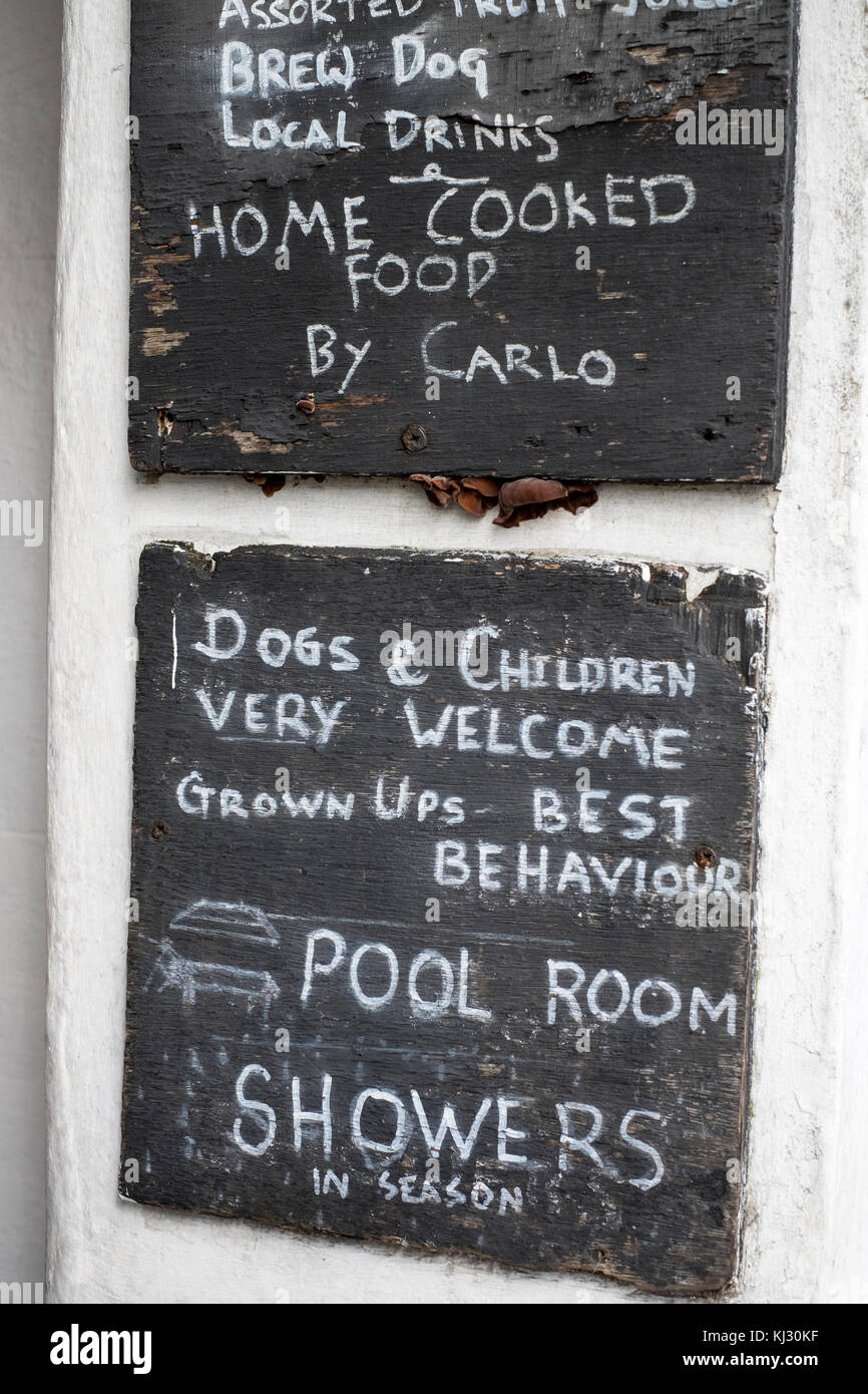 Inscrivez-vous à l'extérieur du nez porcs inn, east prawle, Devon Banque D'Images