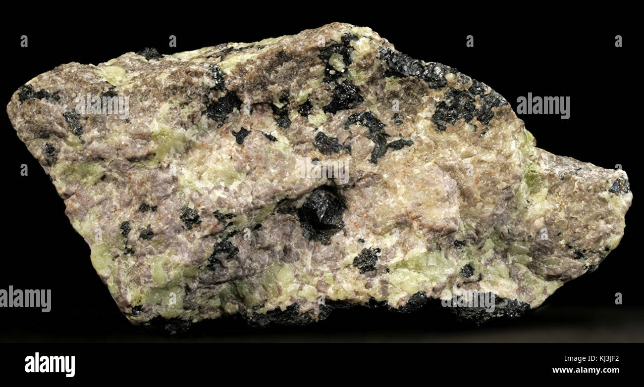 La glaucochroite-2700 est un spécimen minéral d'intérêt scientifique, principalement pour sa structure cristalline unique et sa couleur distincte. Ce spécimen est remarquable dans les études minéralogiques pour ses caractéristiques rares. Banque D'Images