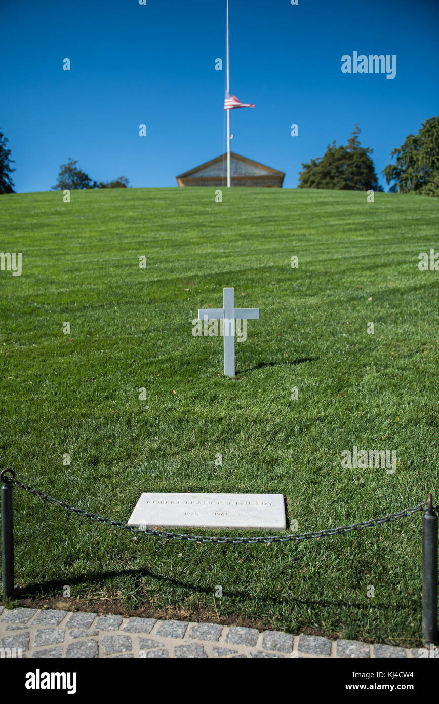 Le président John F Kennedy tombe au cimetière national d'Arlington (24063093718) Banque D'Images