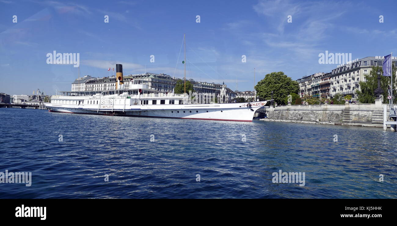 Bateau vapeur cruiser sur le lac de Genève, Suisse 2017 Banque D'Images