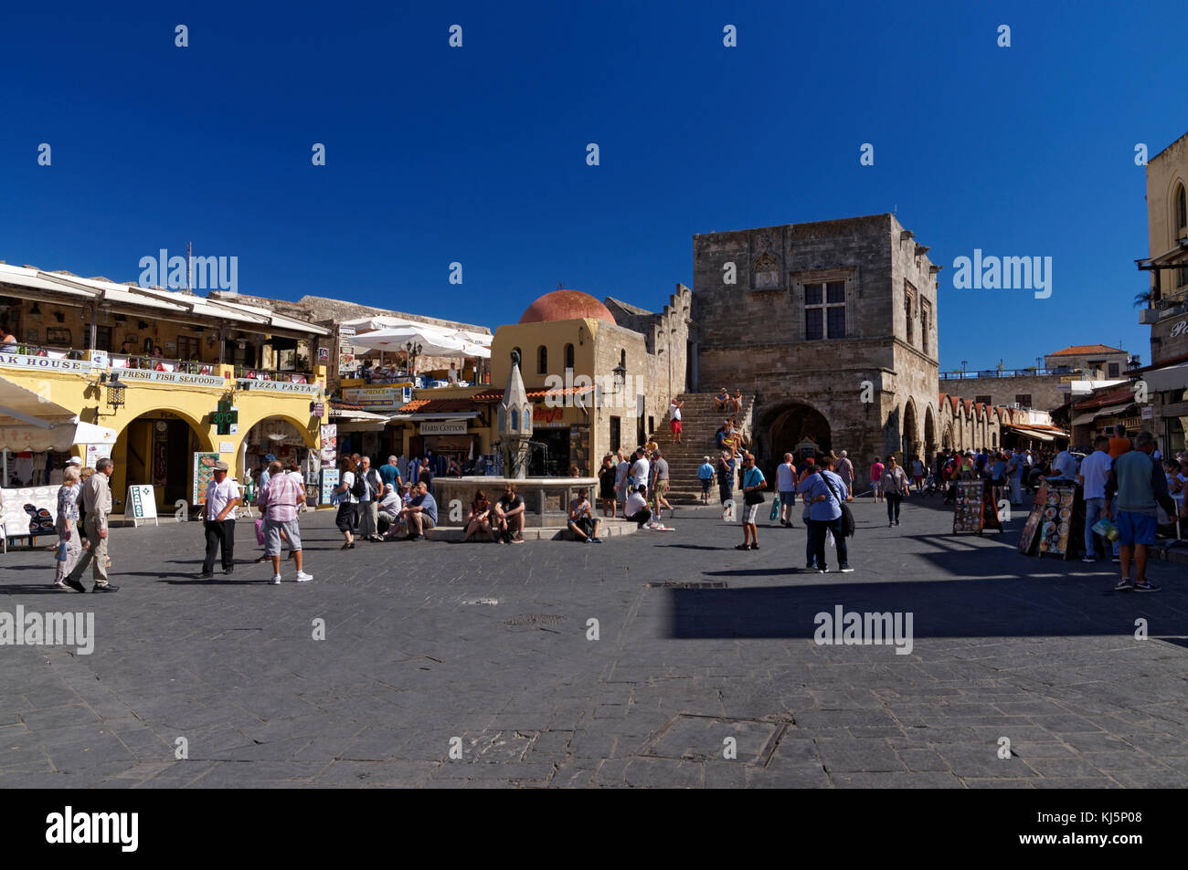 Hippocrate Square 177, Sygrou street, Old Town, Rhodes, Rhodes, Dodécanèse, Grèce. Banque D'Images