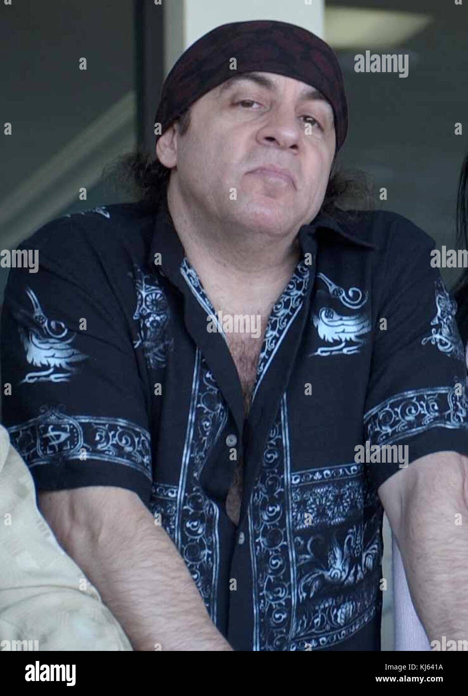 SMG   061007 Sopranos recap 52.JPG TOUTES LES PHOTOS PRISES 2005-2007 EN FLORIDE USA ( fichier photos) MIAMI BEACH - juin, 10, 2007 : The Sopranos est une série télévisée américaine créée par David Chase et diffusées à l'origine sur le réseau HBO. Le spectacle s'articule autour de New Jersey mafia boss Tony Soprano et les difficultés auxquelles il fait face alors qu'il tente d'équilibrer les exigences souvent contradictoires de sa vie familiale et de l'organisation criminelle qu'il dirige. La série stars, entre autres, James Gandolfini, Lorraine Bracco, Edie Falco, et Michael Imperioli. Le salon dispose d'un grand jeté et plusieurs états Banque D'Images