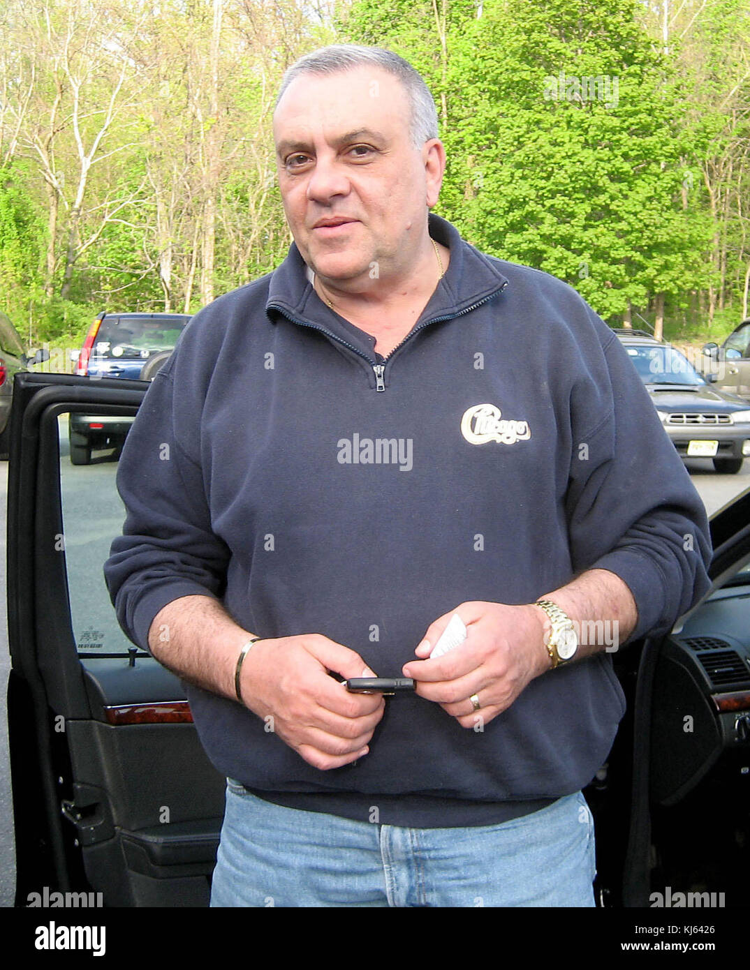 SMG   061007 Sopranos recap 53.JPG (COUVERTURE EXCLUSIVE) TOUTES PHOTOS PRISES 2005-2007 EN FLORIDE USA ( fichier photos) MIAMI BEACH - juin, 10, 2007 : Couverture exclusive (Les Sopranos) est une série télévisée américaine créée par David Chase et diffusées à l'origine sur le réseau HBO. Le spectacle s'articule autour de New Jersey mafia boss Tony Soprano et les difficultés auxquelles il fait face alors qu'il tente d'équilibrer les exigences souvent contradictoires de sa vie familiale et de l'organisation criminelle qu'il dirige. La série stars, entre autres, James Gandolfini, Lorraine Bracco, Edie Falco, et Michael Imperioli. Le s Banque D'Images