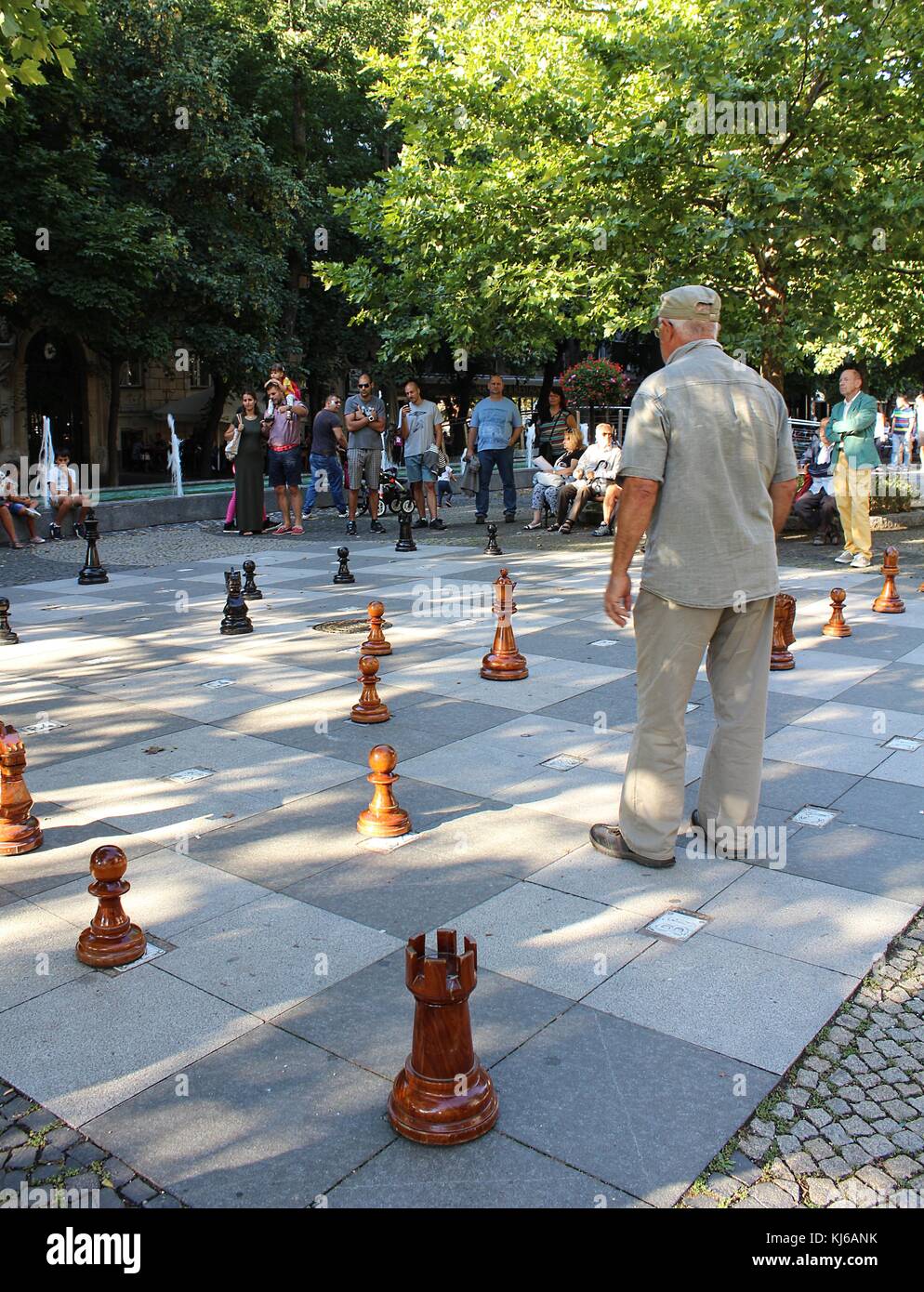 Joueurs d'échecs dans la ville - Bratislava, la capitale de la Slovaquie, de l'Europe centrale Banque D'Images