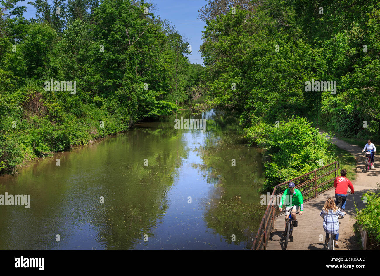 La Delaware River Trail ou État du Delaware et Raritan Canal Park, près de Lambertville, Hunterdon County, New Jersey, USA Banque D'Images