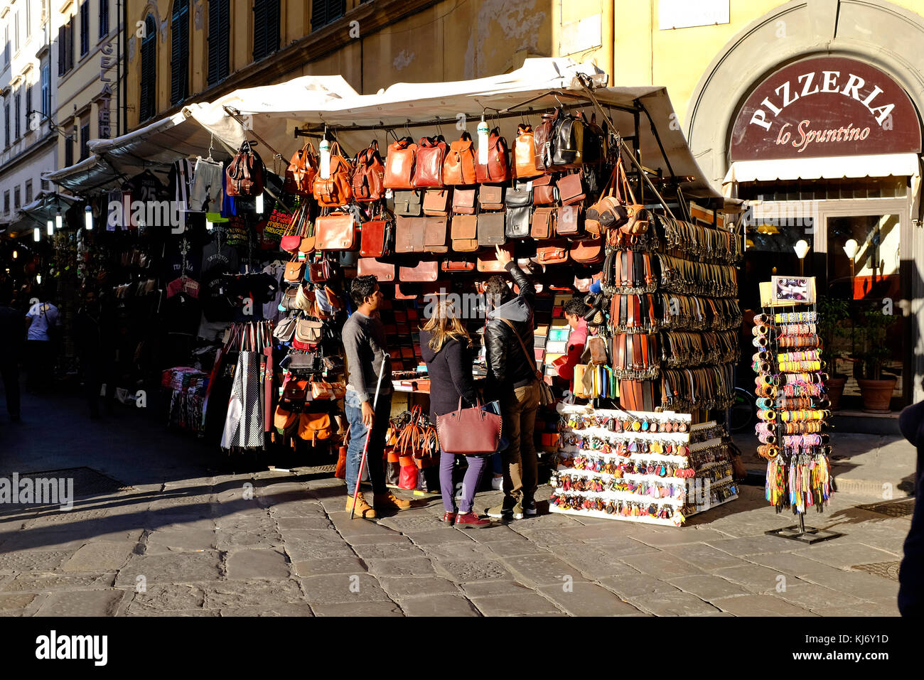 Maroquinerie stall, Florence, Italie Banque D'Images
