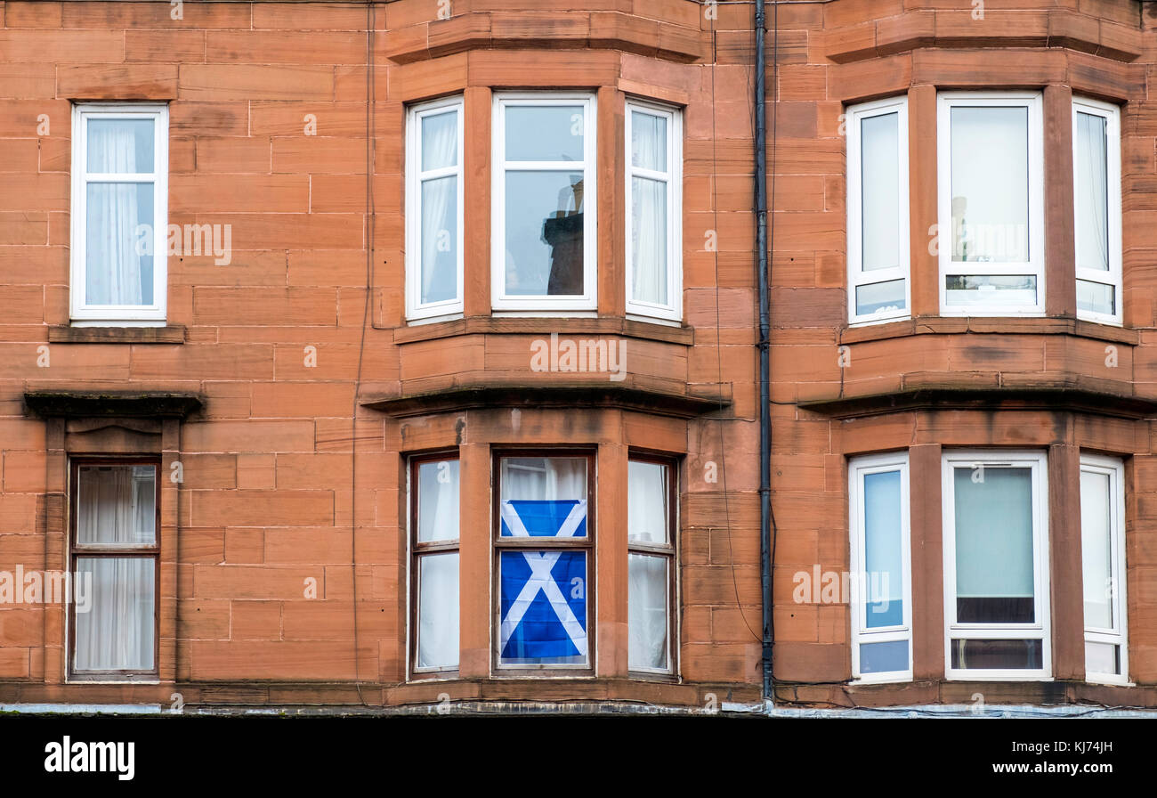 Vue typique d'un immeuble d'appartements avec pavillon écossais dans le quartier de Govanhill à Glasgow, en Écosse, au Royaume-Uni Banque D'Images