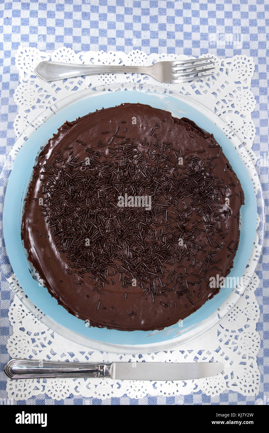Gateau Au Chocolat Typiquement Bresilien Appele Brigadeiro Habituellement Disponible Dans La Cuisine Portugaise Photo Stock Alamy Gateau Au Chocolat Typiquement Bresilien Appele Brigadeiro Habituellement Disponible Dans La Cuisine Portugaise Photo Stock Alamy