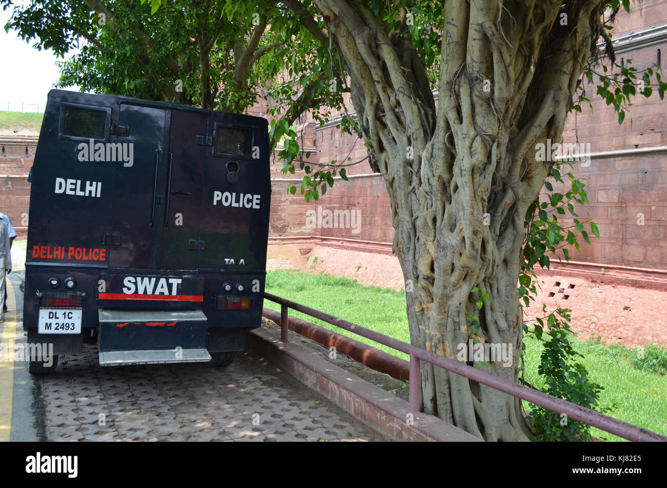 Véhicule de police swat à l'extérieur de fort rouge Delhi Inde Banque D'Images