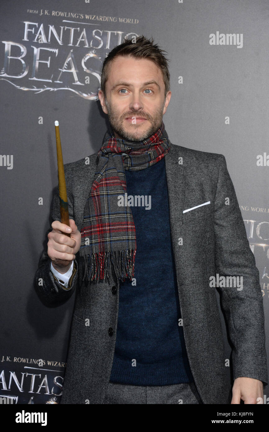 NEW YORK, NY - 10 NOVEMBRE : Chris Hardwick assiste à la première mondiale de « Fantastic Beasts and Where to Find Them » au Alice Tully Hall, Lincoln Center le 10 novembre 2016 à New York. Les gens : Chris Hardwick Banque D'Images